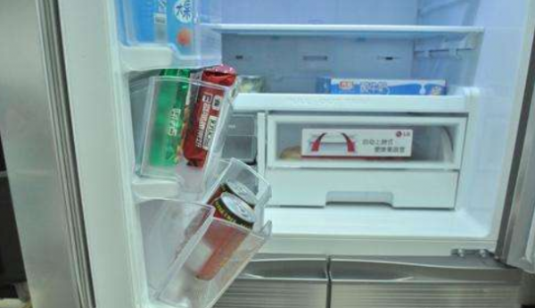  冰箱保鮮區漏水解決方法