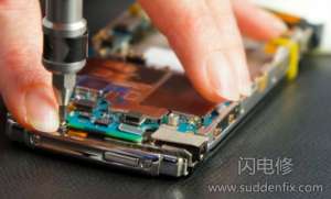 路邊維修手機店五句話暗藏套路，不懂就要被坑錢！