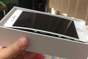 iPhone8電池膨脹事件頻發，note7悲劇會被重演？
