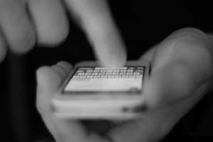 iphone手機屏幕維修，需要多少錢？