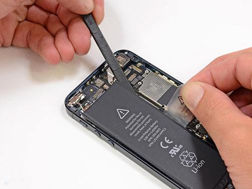 電池損耗使iPhone跑分下降，你準備換電池了嗎？